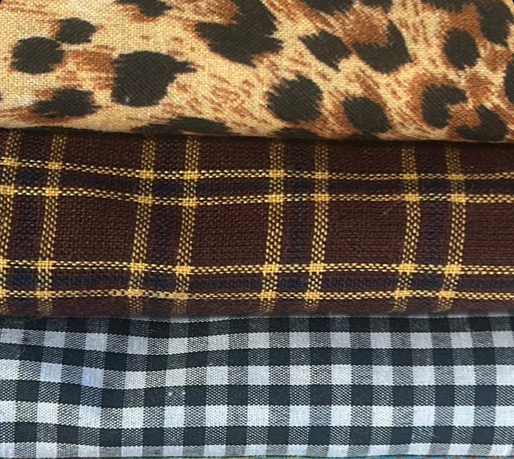 8-BALL MICRO SHORTS - White