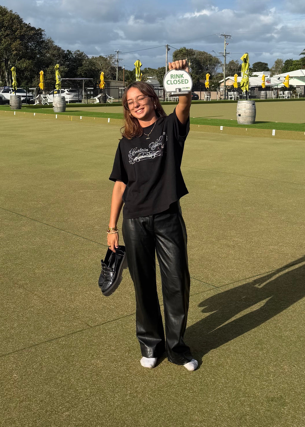 CROSS STITCH TEE BLACK